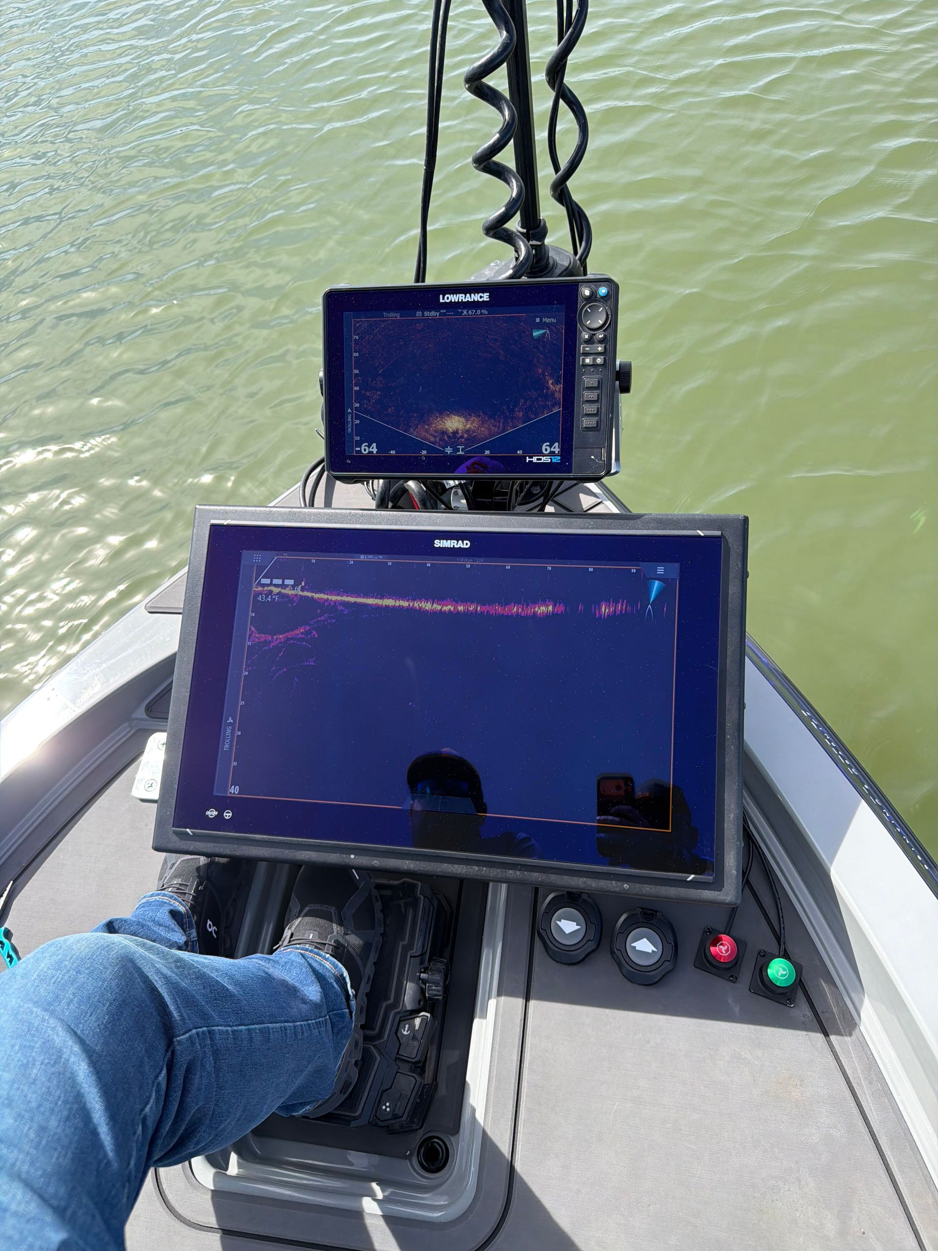 forward facing sonar fishing trips