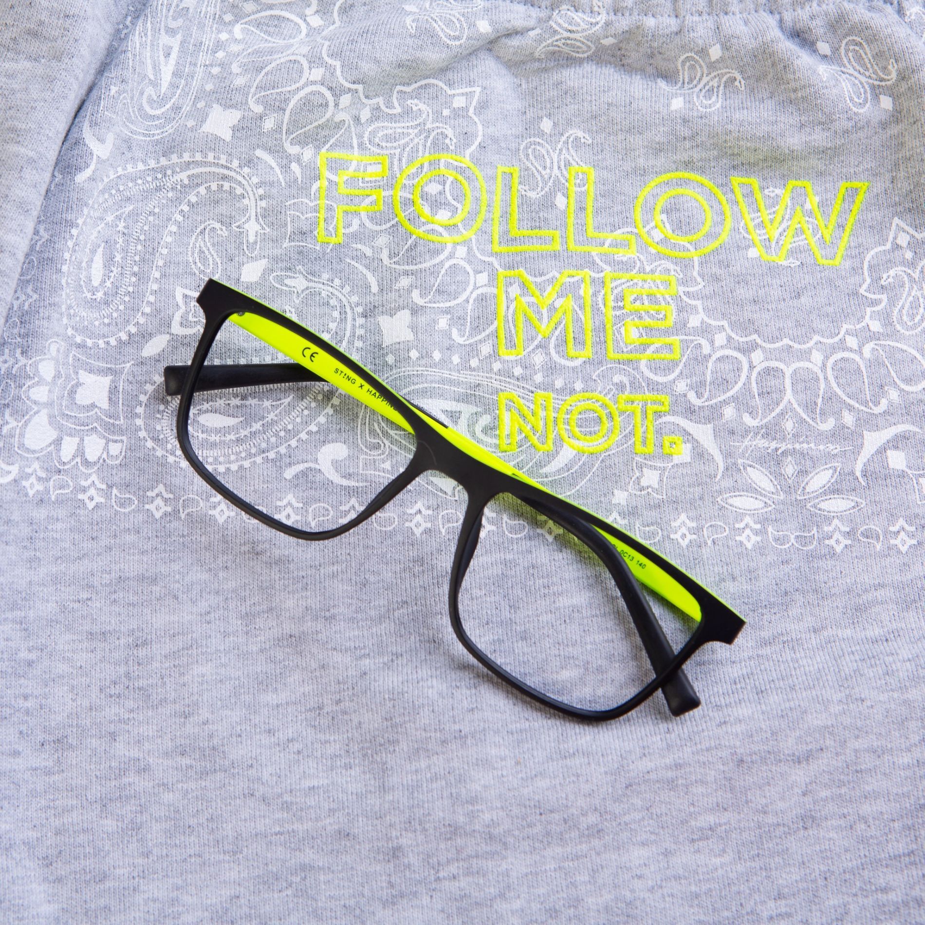 occhiali da vista in negozio