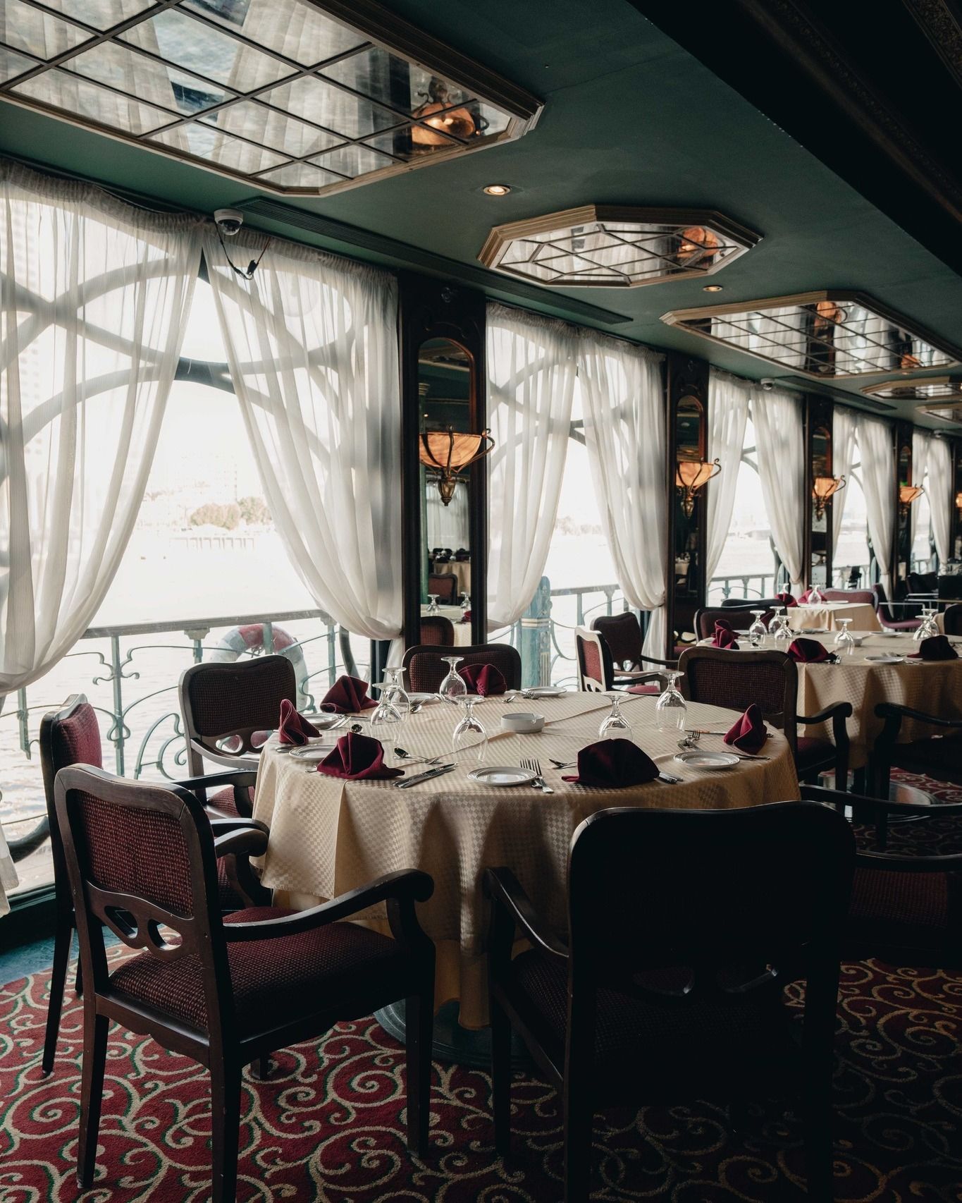 Nile Maxim Cruise Cairo,Nile Maxim dinner cruise,Nile Maxim ,Nile Maxim boat Cairo,Nile Maxim floating restaurant