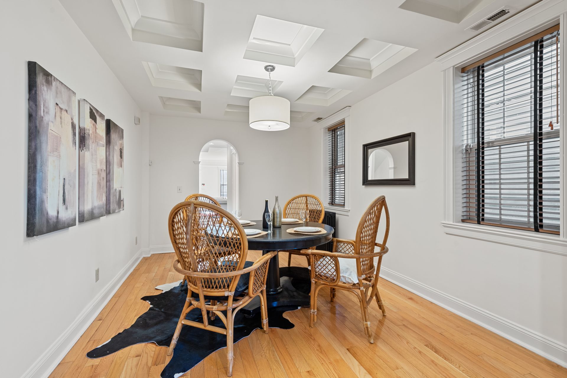 115 S Clinton St - Dining Area