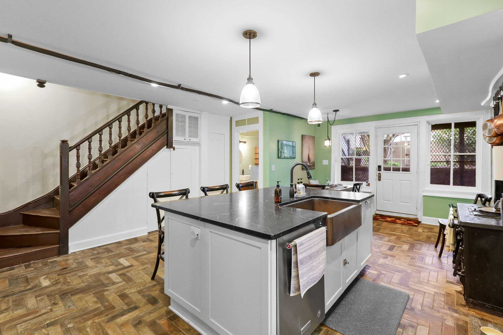 1603 Bolton St - Kitchen