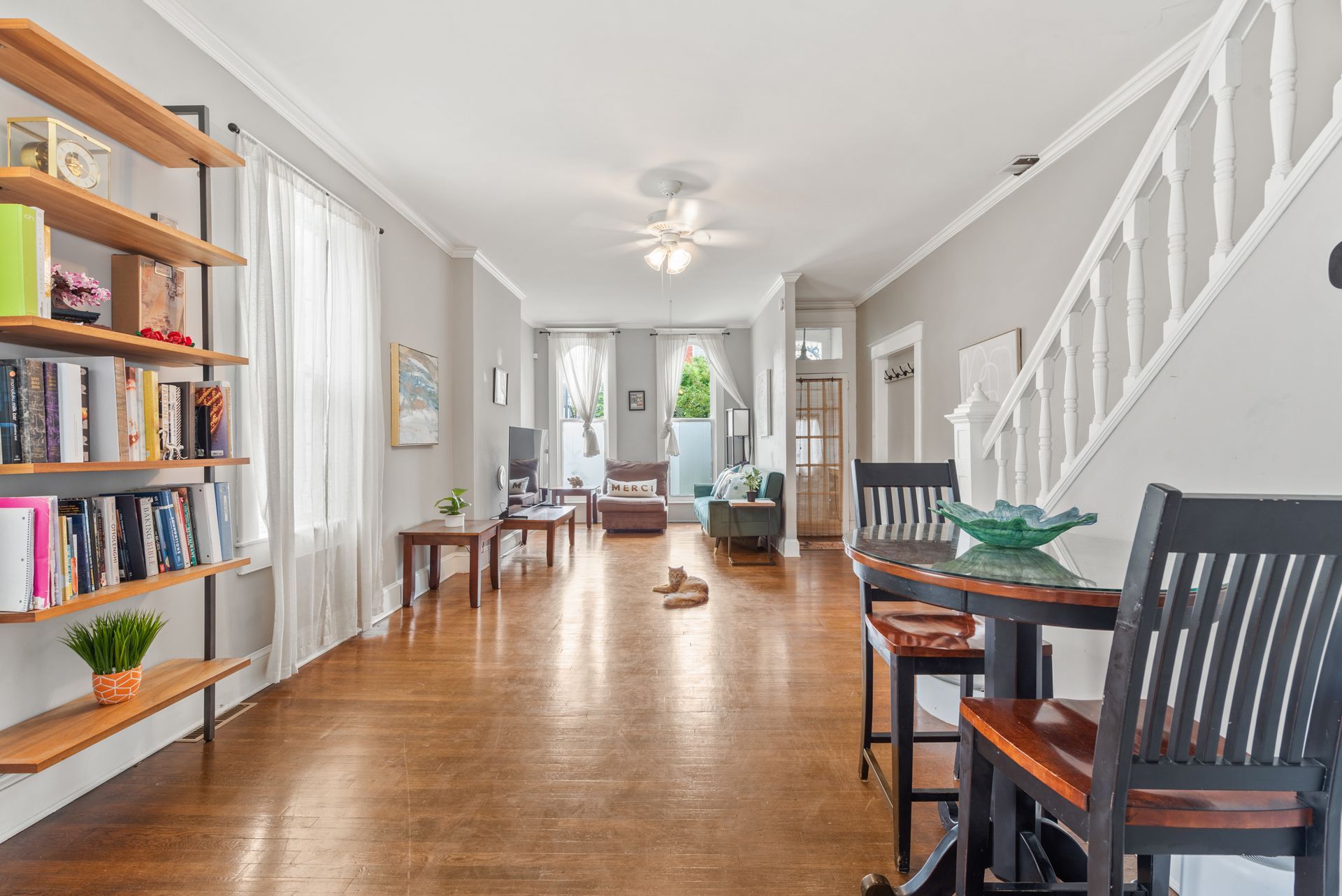 7 South Collington Ave - Main Living Space