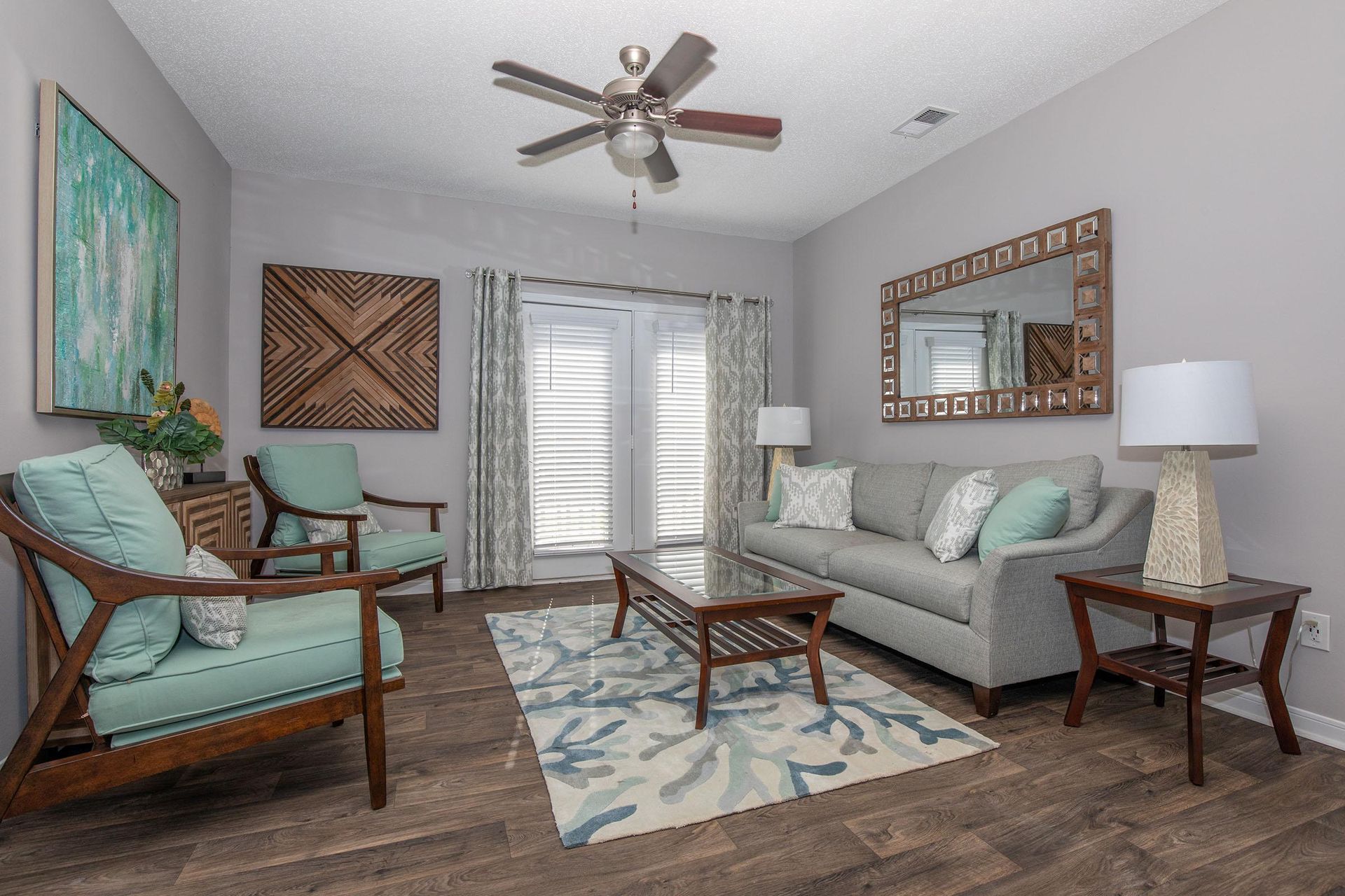 Summer Trace at Gulf Shores apartment living room.