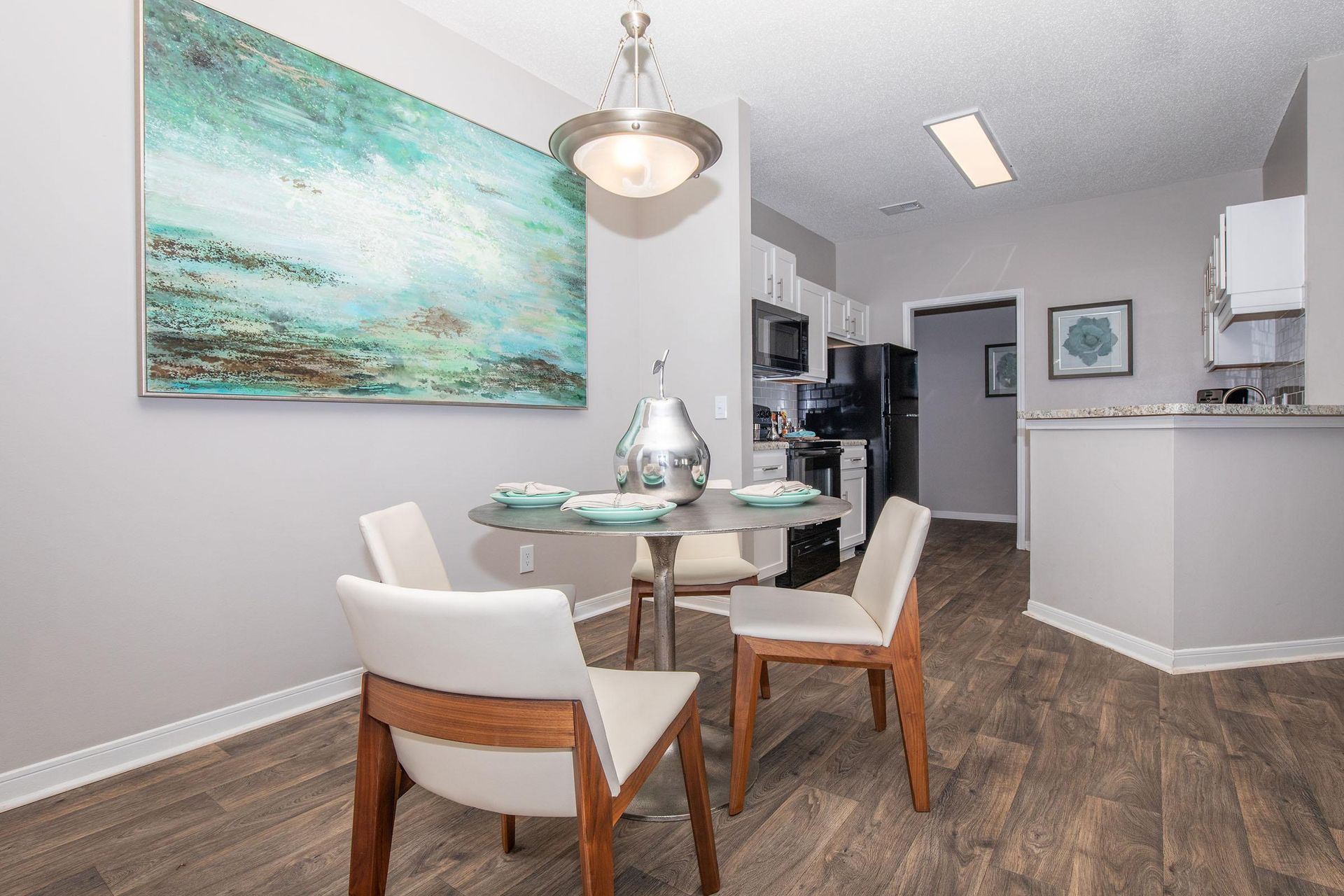 Summer Trace at Gulf Shores apartment dining room.