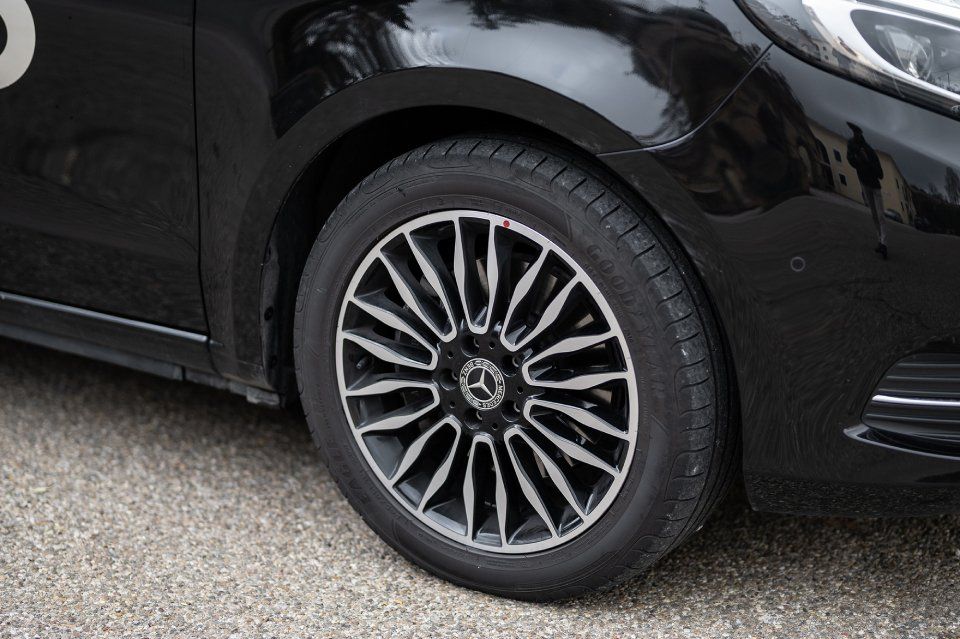 Pneumatici di auto a noleggio