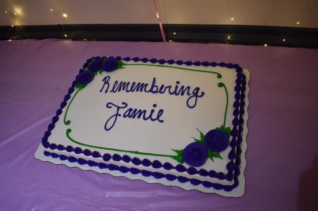 a cake that says remembering jamie on it