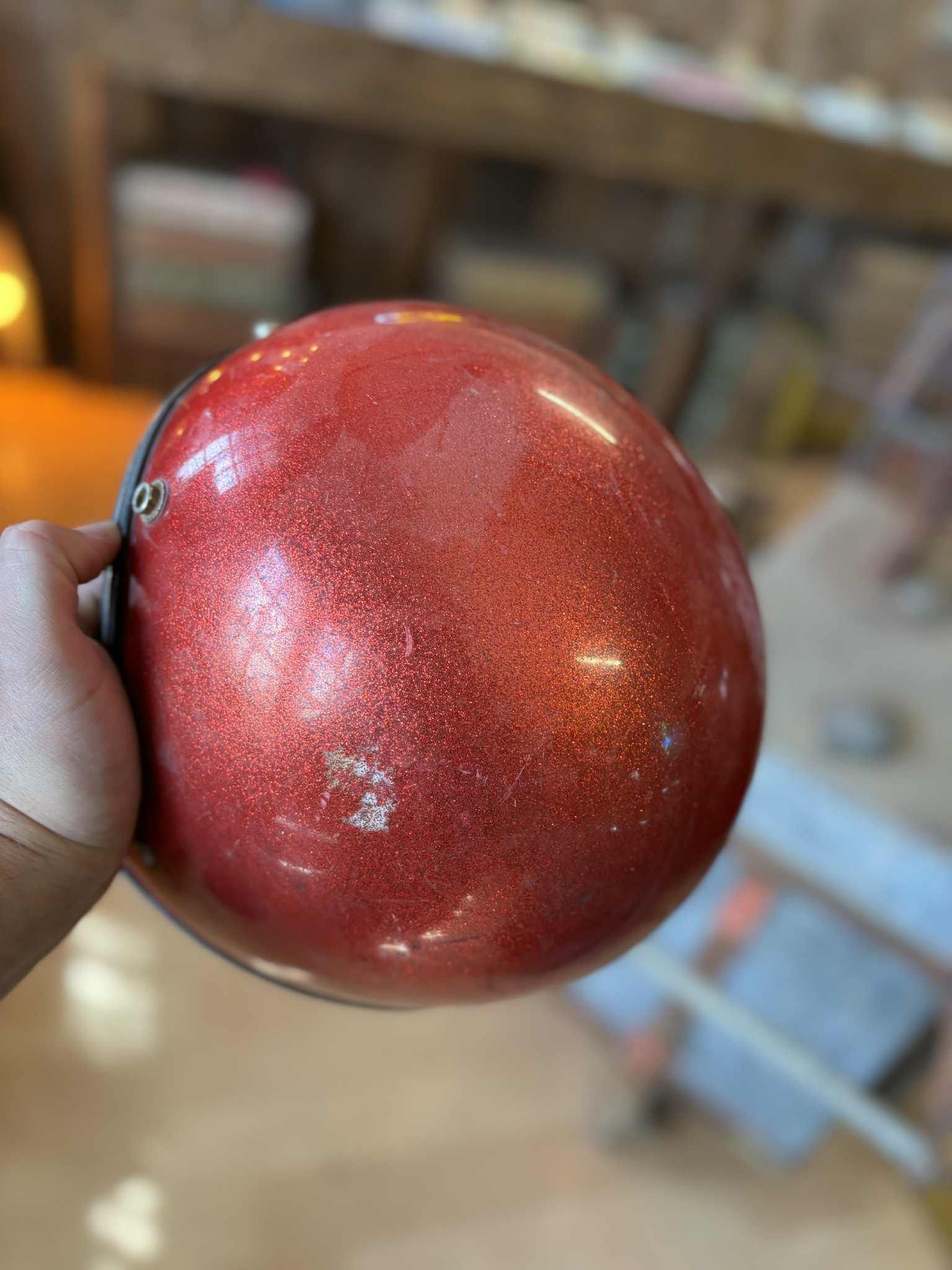 Casque vintage rouge pailleté – Taille M