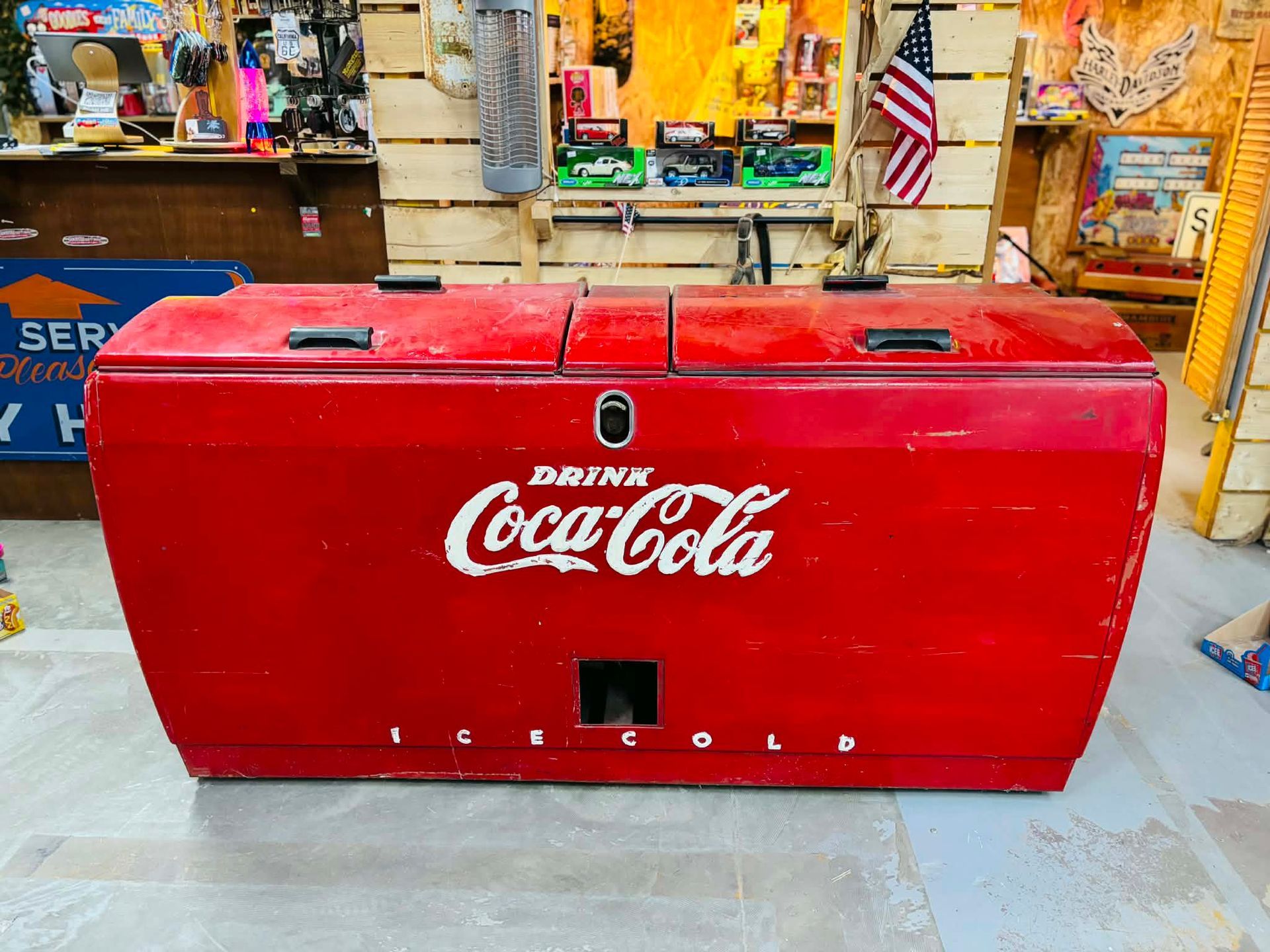 Glacière / Frigo Coca-Cola Vintage – Grand Modèle Collector – 180 cm – USA – Années 40–60