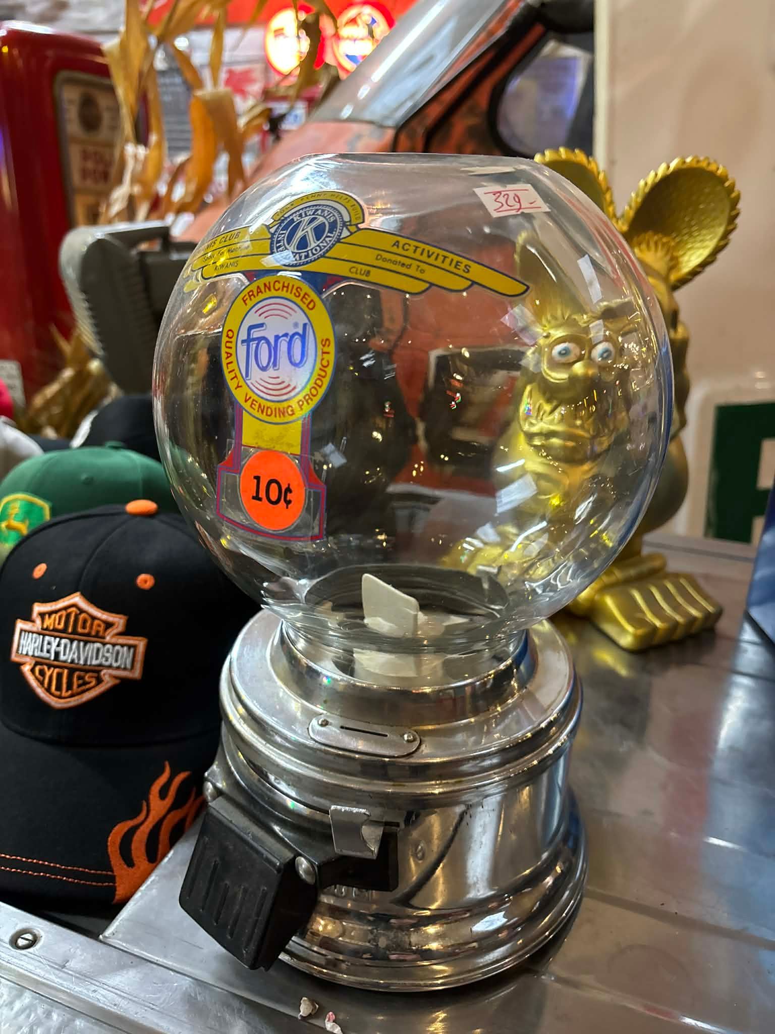 Distributeur ancien Ford Gum