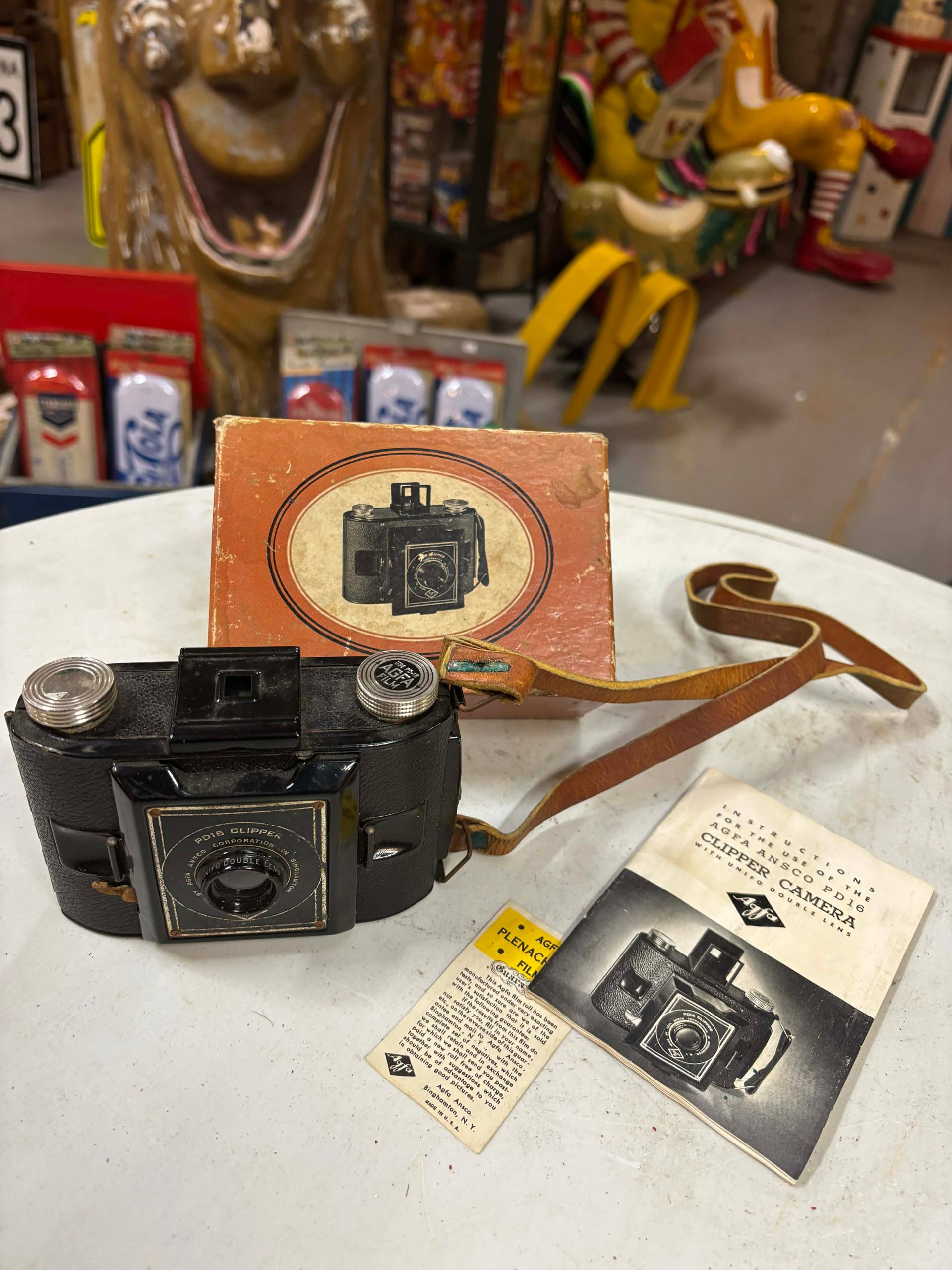 Appareil Photo Vintage AGFA Clipper – Box Camera – USA (New York) – Années 1930–1940