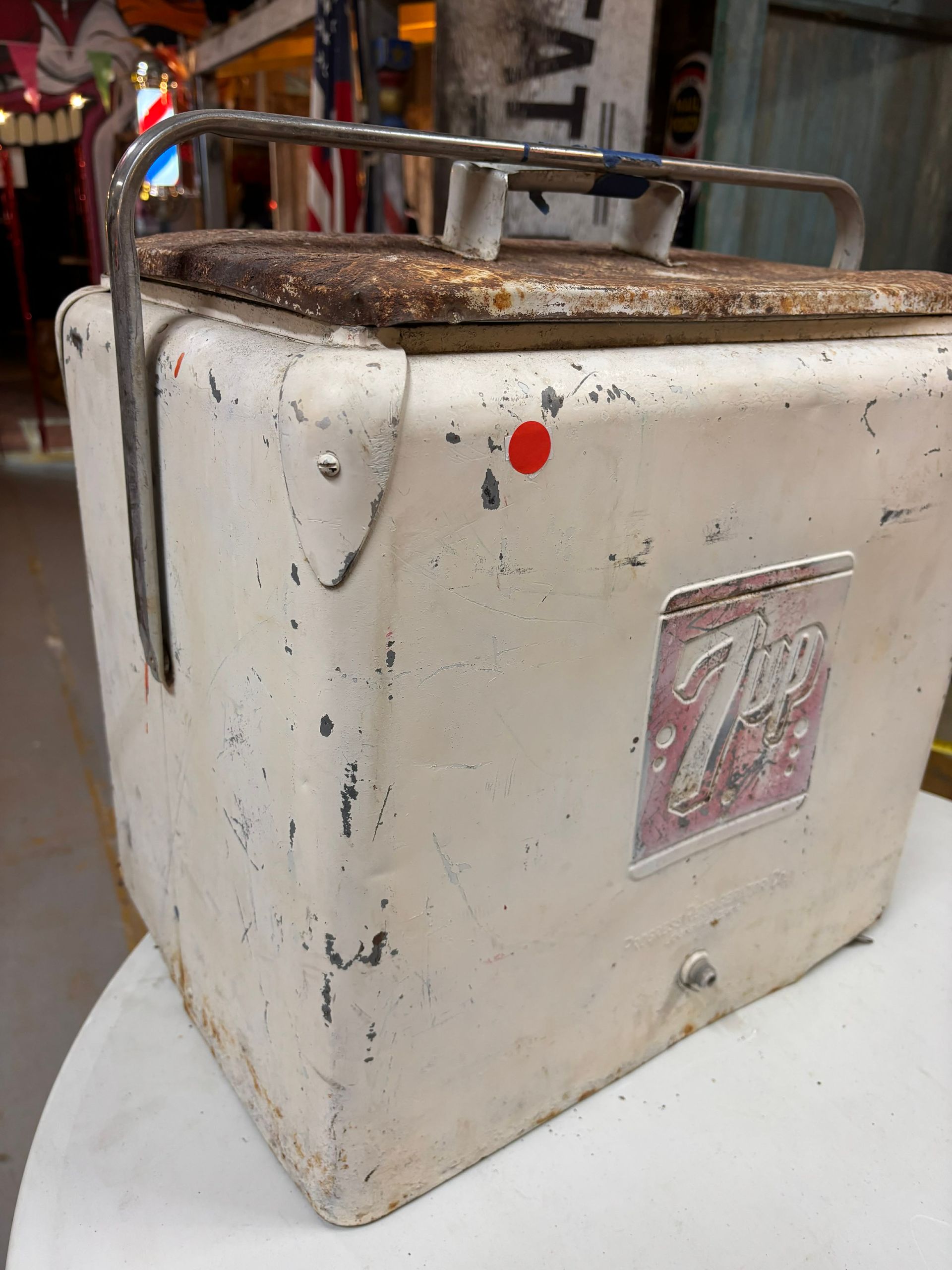 Glacière vintage 7UP – État brut / décoration uniquement
