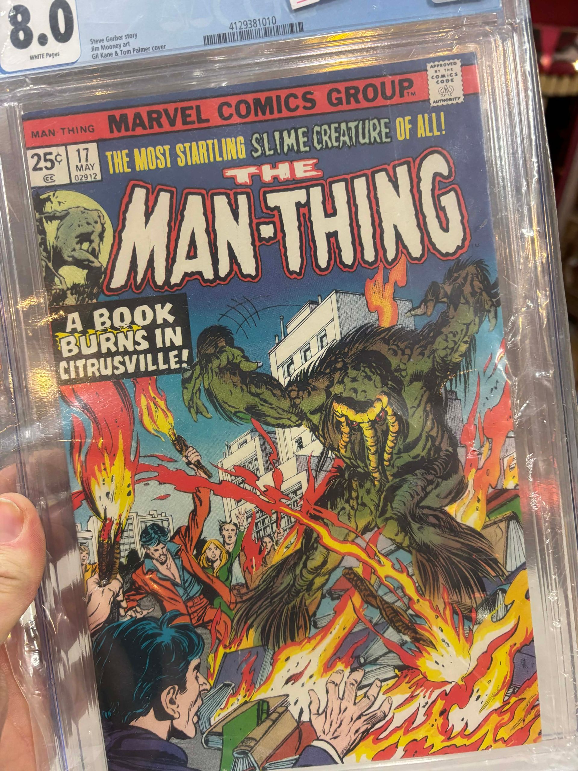 Comic Book Marvel – The Man-Thing #17 – 1975 – CGC 8.0 White Pages