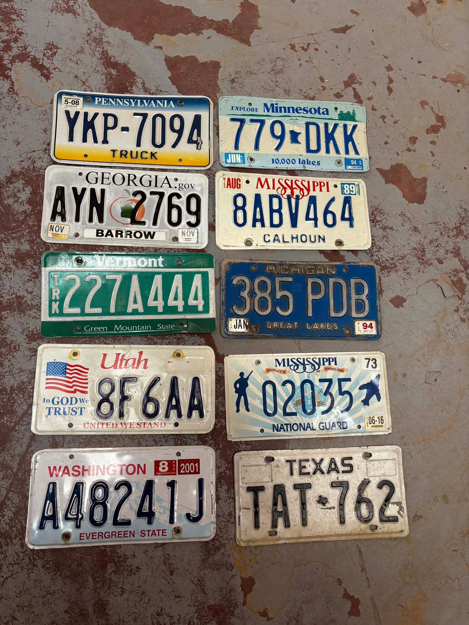 Lot de plaques d’immatriculation américaines authentiques - 10 plaques