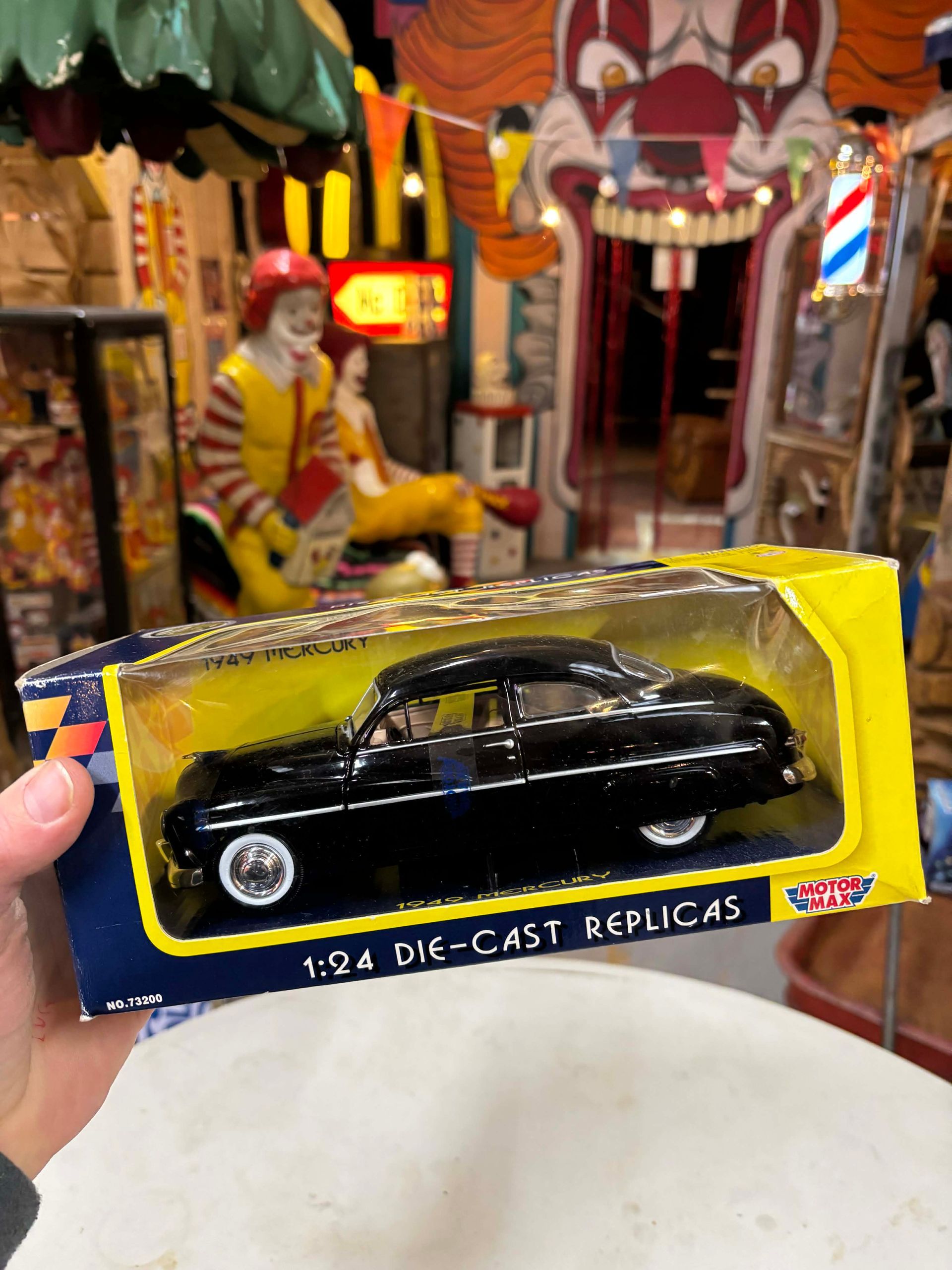 Superbe miniature 1949 Mercury à l’échelle 1:24