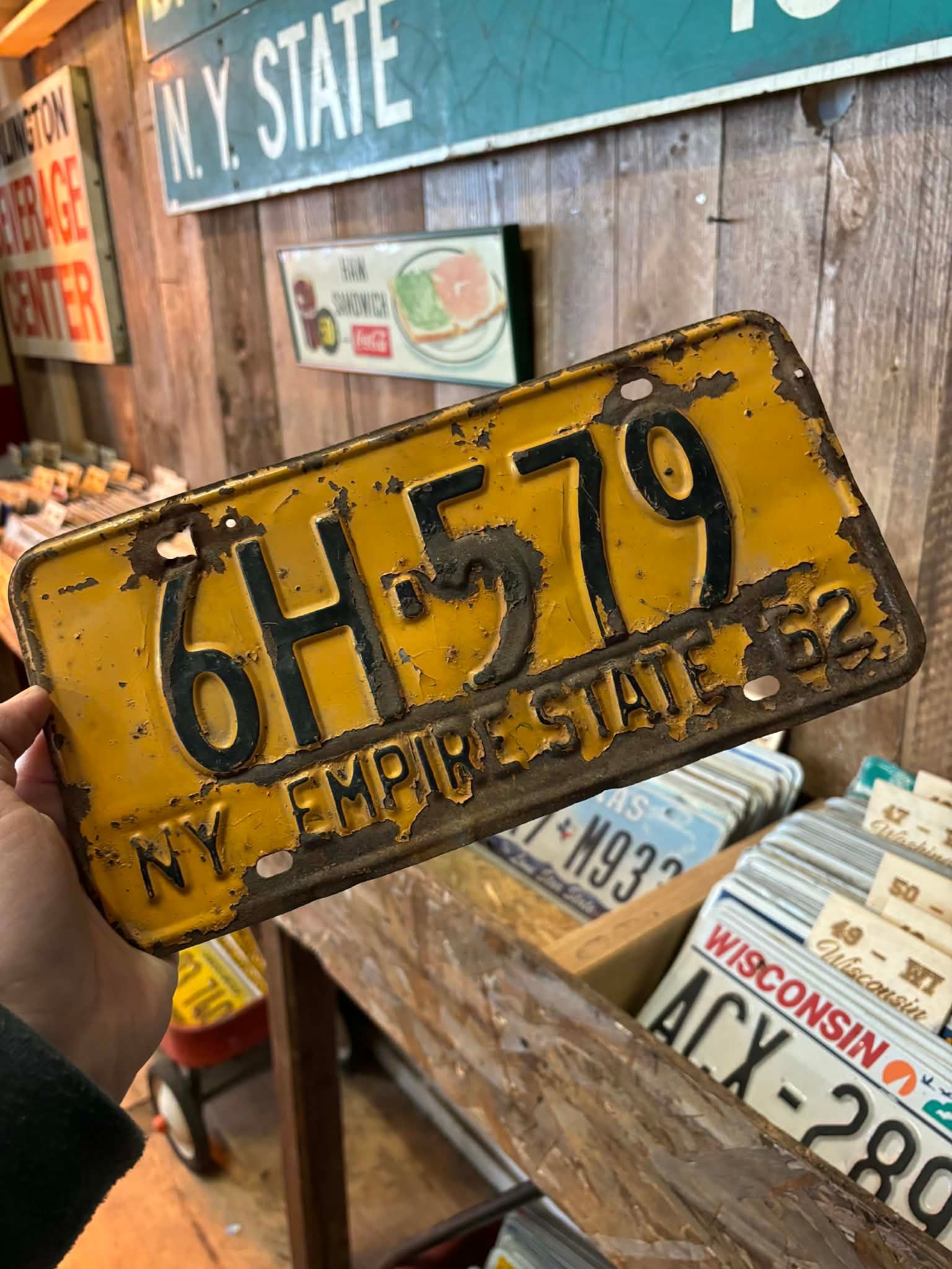 Plaque d’immatriculation US authentique – New York 1952 “6H-579”