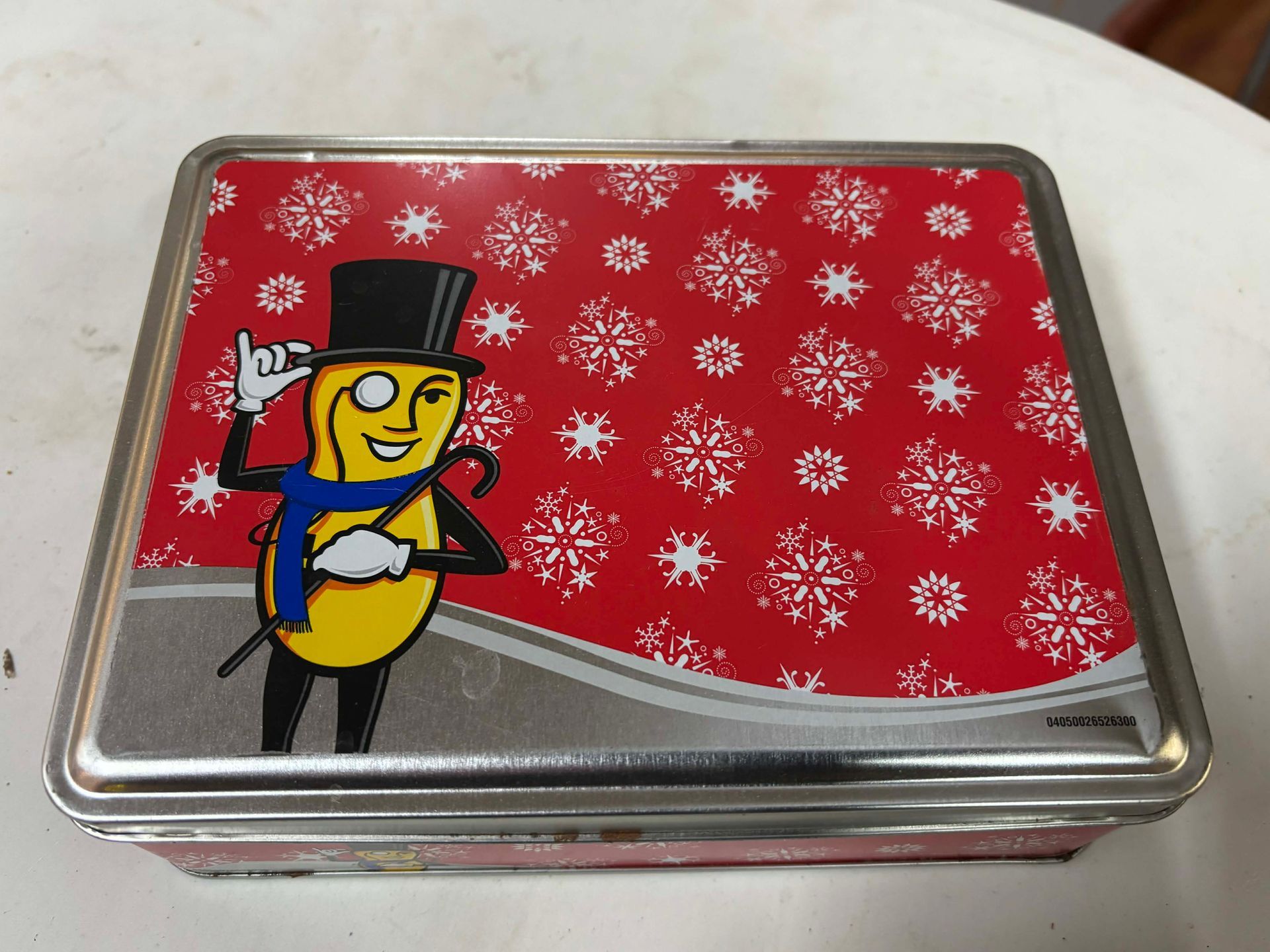 Boîte métallique Planters – Mr Peanut (édition hiver / Noël)