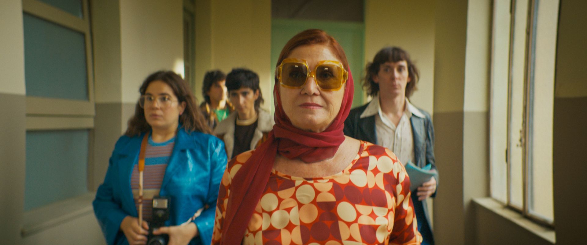 Eine orangene Gondel mit einem Schild mit der Aufschrift „Mars“ darauf