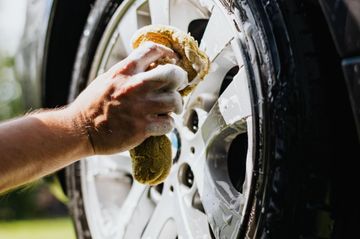 Washing Car Wheels | Best Mobile Car Detailing Near Austin TX 78735, 78735, Driftwood, Kyle, Dripping Springs, Bee Cave, Buda TX