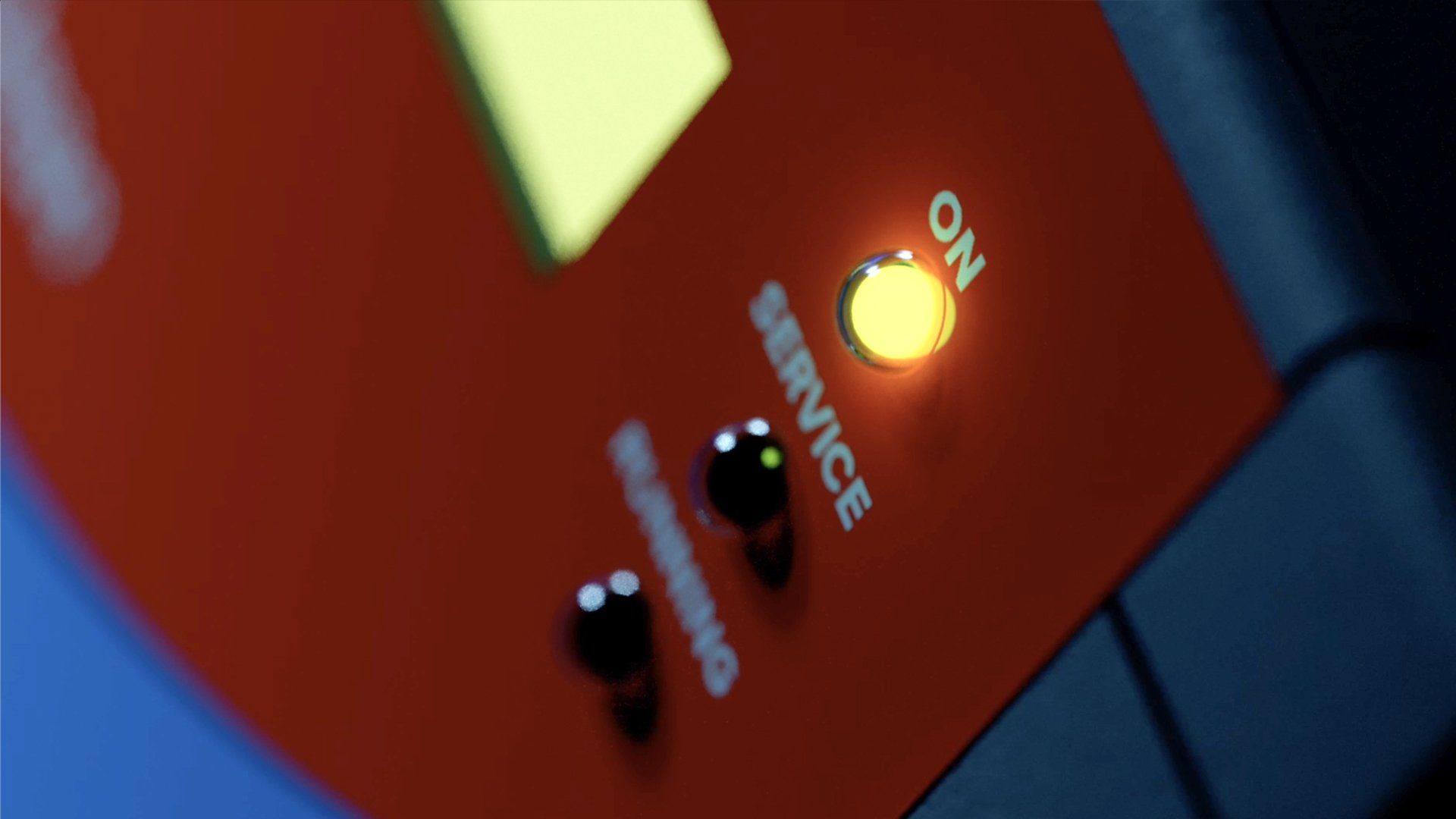 IOW Group centrifuges are the only lube filters of their type to have a choice of external monitors to show that the centrifuge is on, running and when it requires servicing.