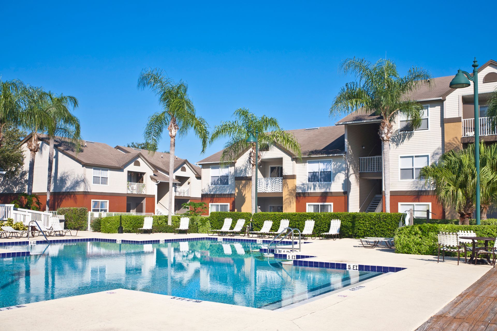 Apartments With Swimming Pool North Phoenix,AZ