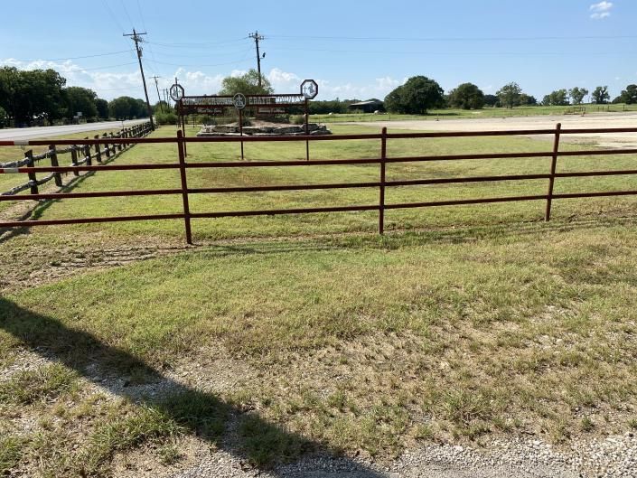 acreage fencing