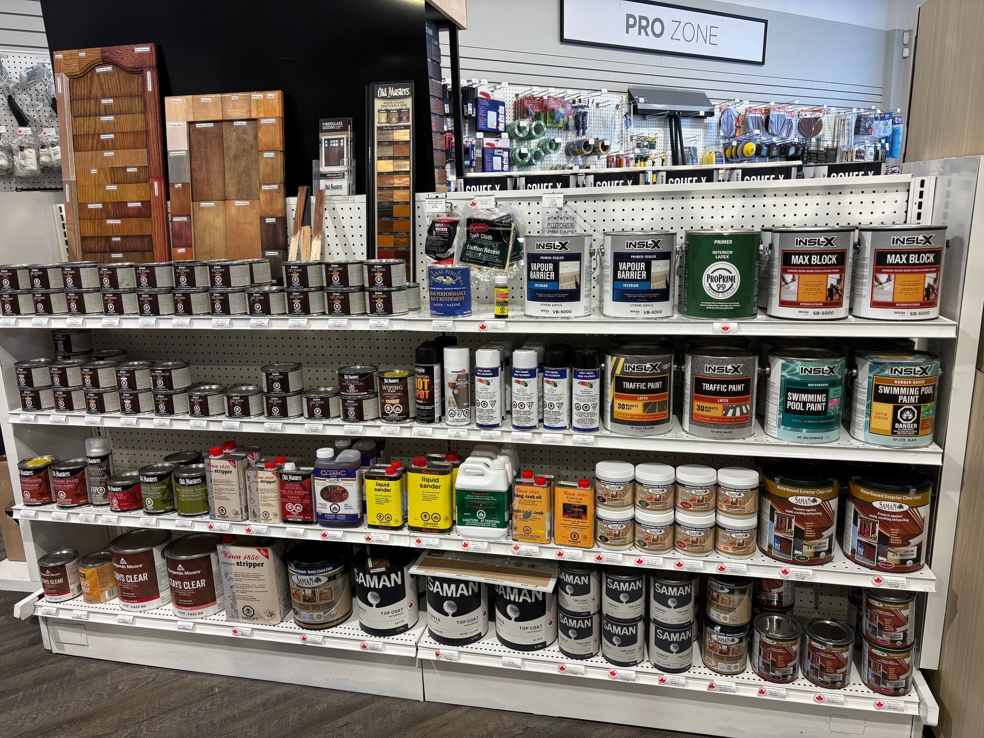 Benjamin Moore Crowfoot store interior