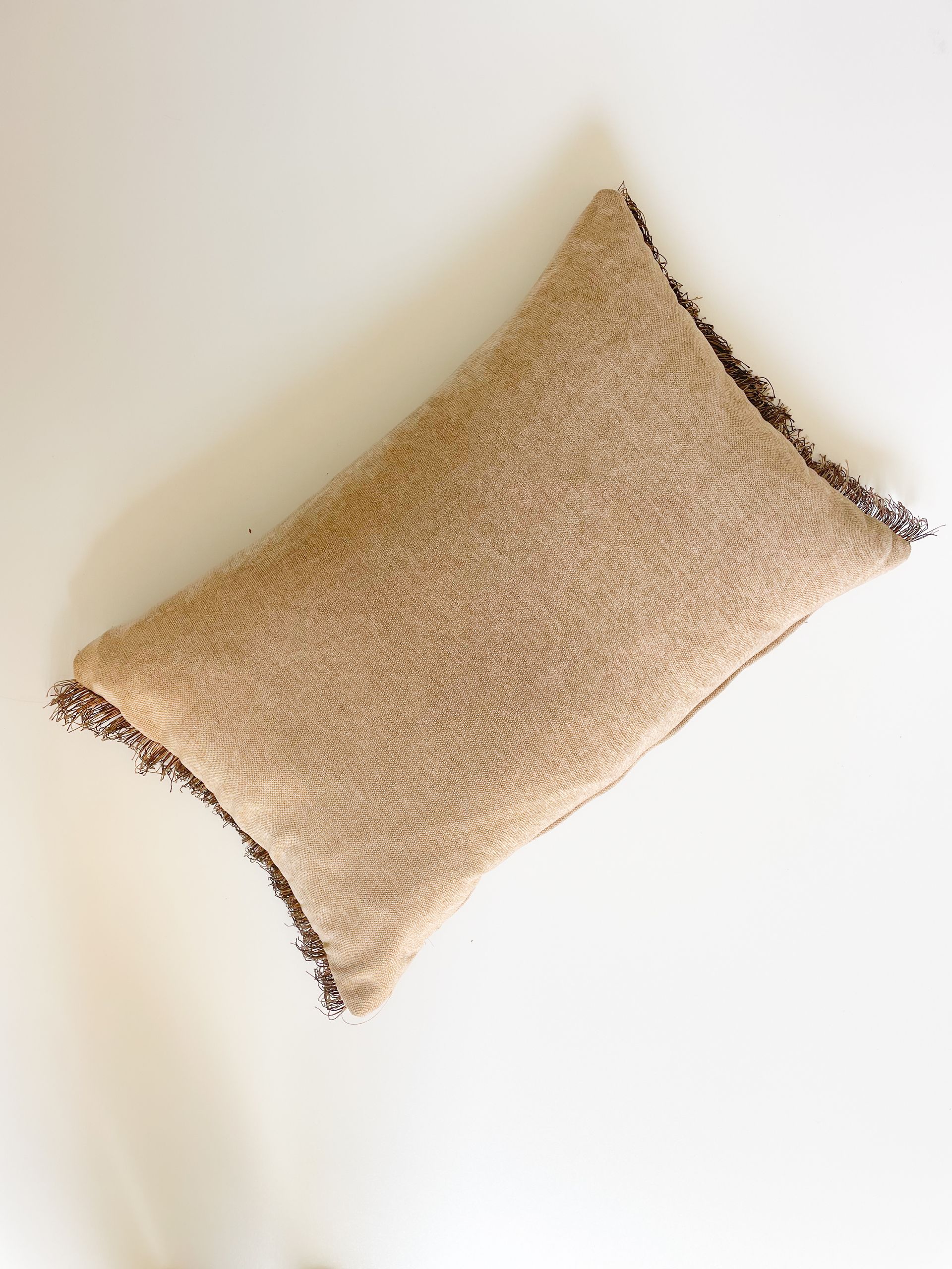 Sierkussen | handgemaakt | zandbruin chenille