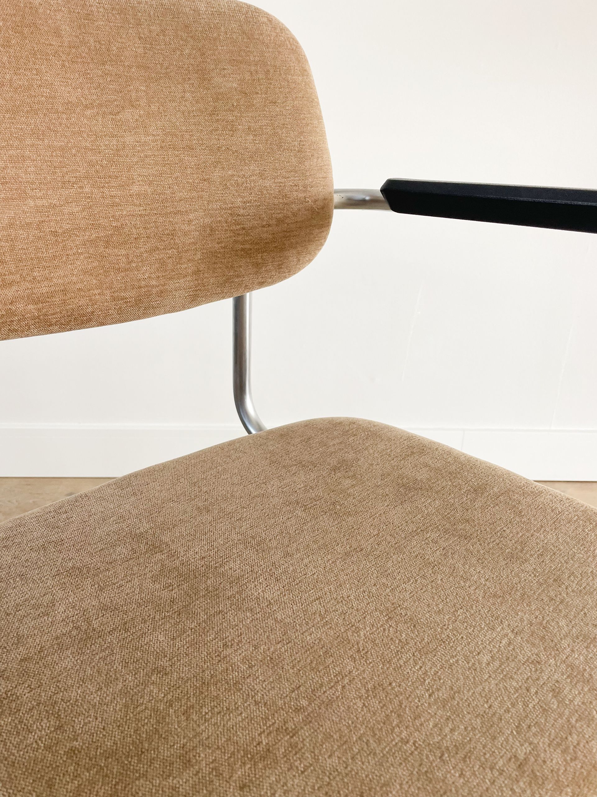 Gispen buisframe stoel - opnieuw gestoffeerd