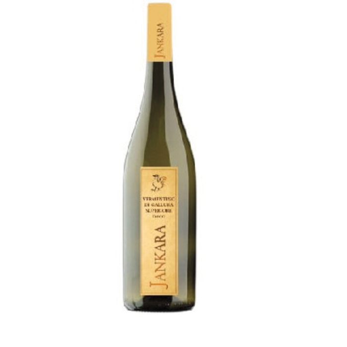 Wijnfles Jankara Vermentino di Sardegna. Witte wijn, geel etiket.