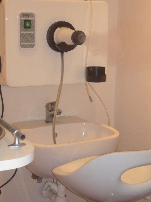 angolo di studio medico di esperto in audiologia