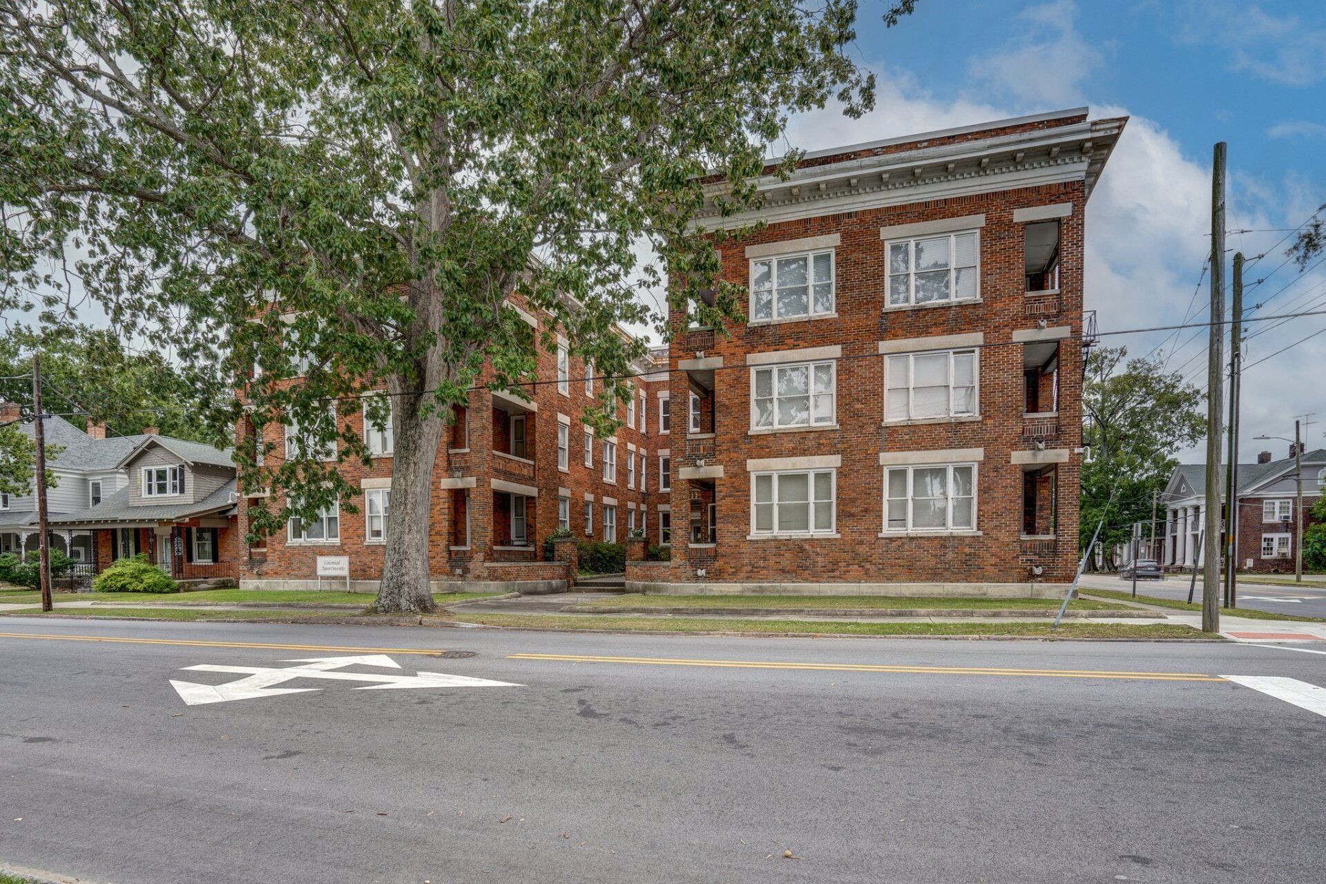 Historic Colonial Square Property Image