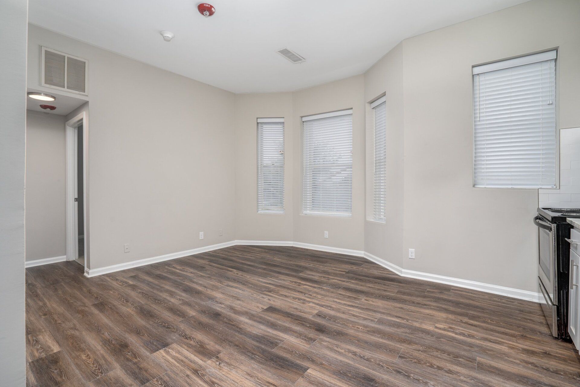 Historic Colonial Square Property Image