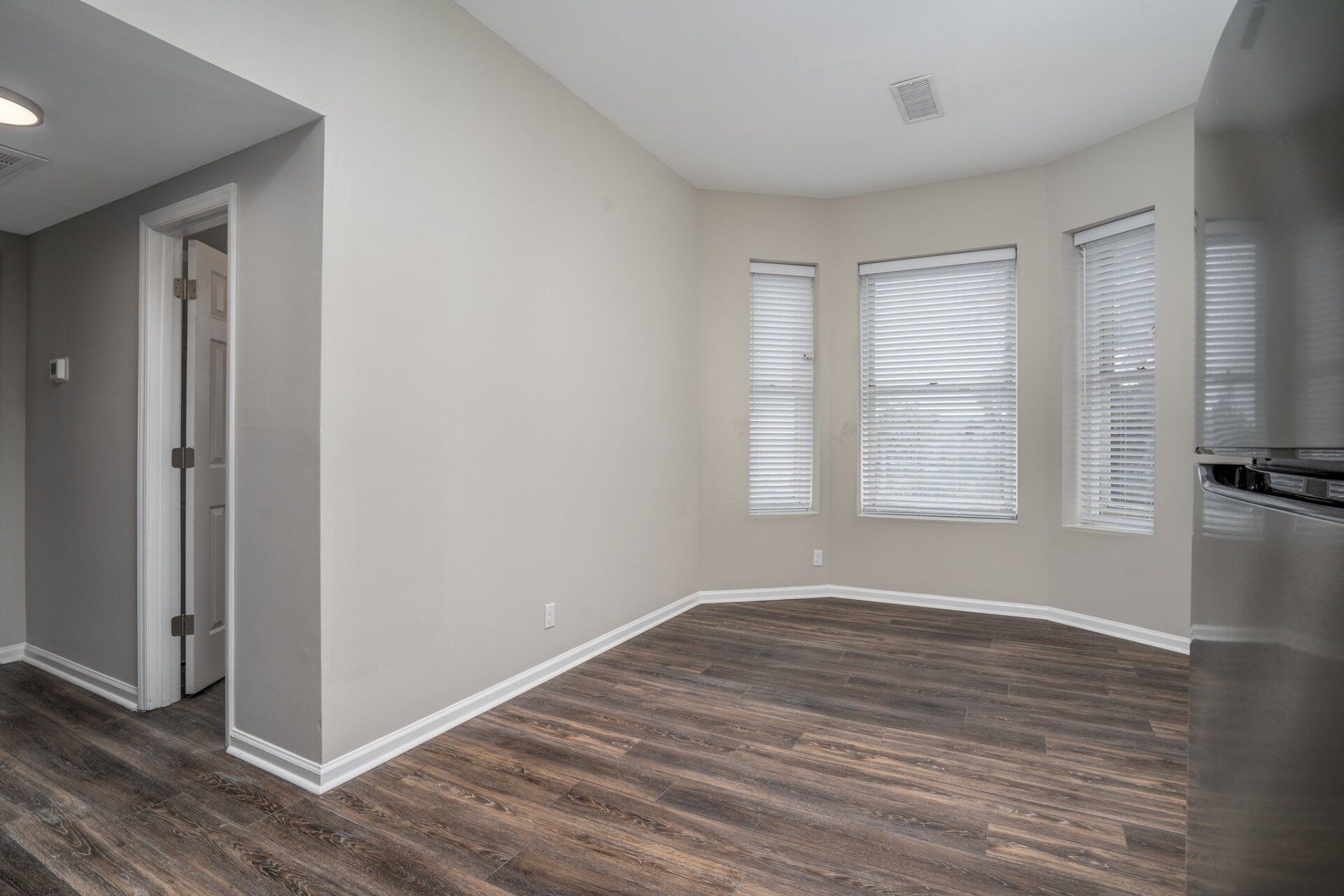 Historic Colonial Square Property Image