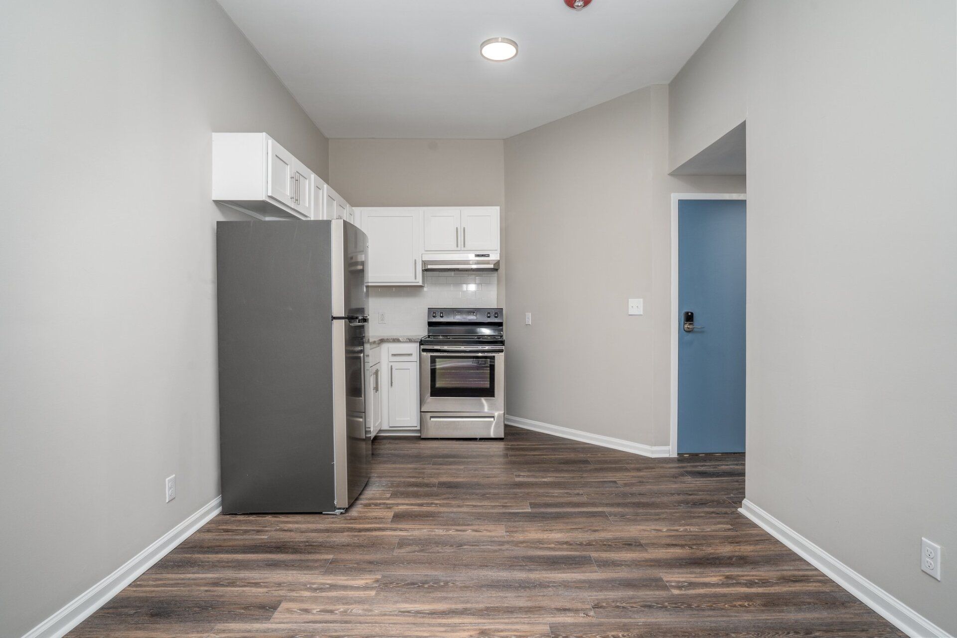 Historic Colonial Square Property Image