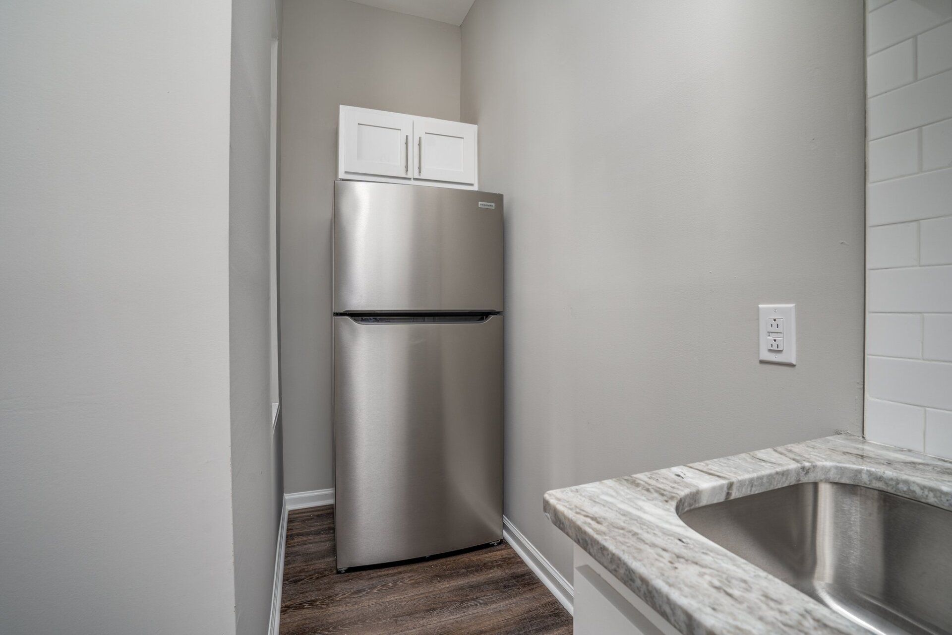 Historic Colonial Square Property Image