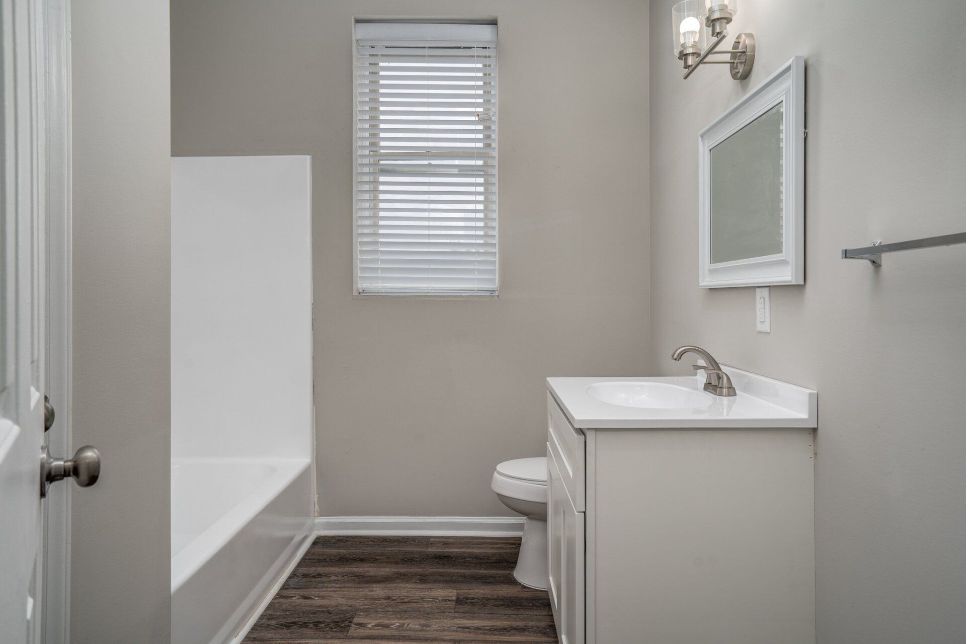 Historic Colonial Square Property Image