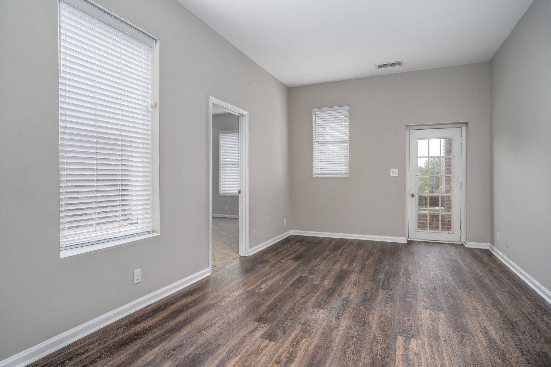 Historic Colonial Square Property Image