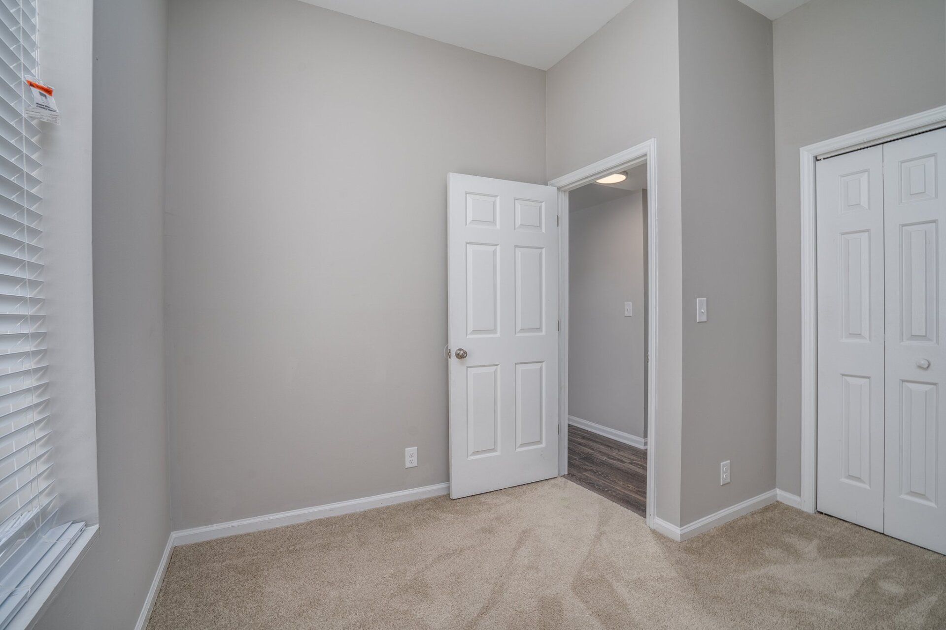 Historic Colonial Square Property Image