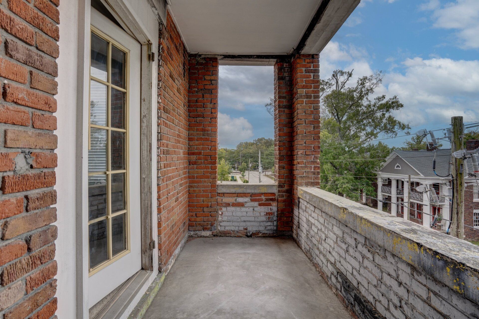 Historic Colonial Square Property Image