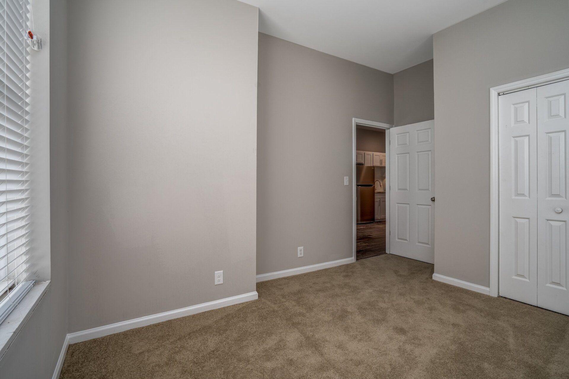 Historic Colonial Square Property Image