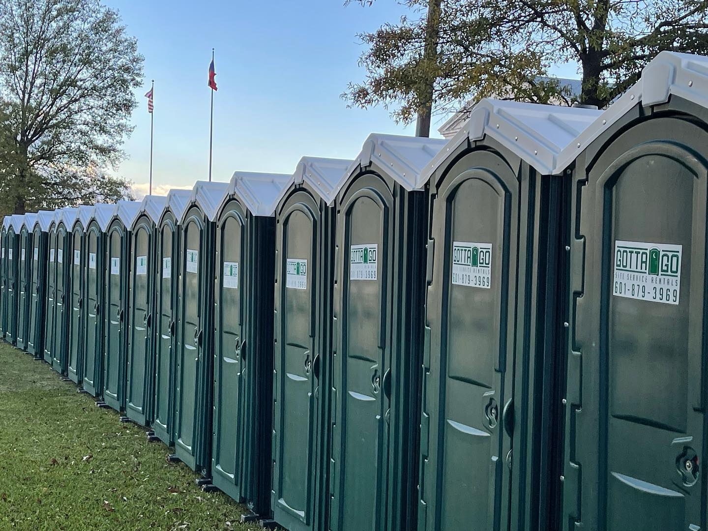 Portable Toilets in a Row — Jackson, MS — Gotta Go Site Service Rentals