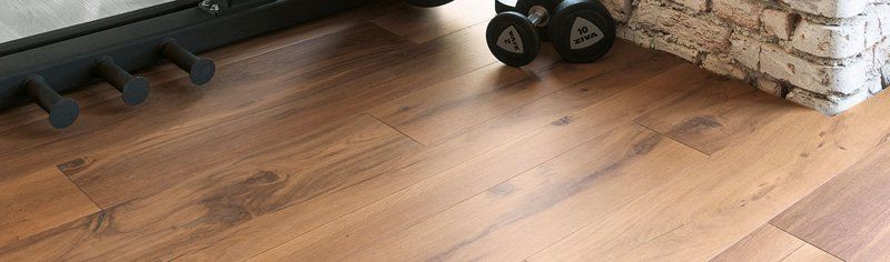 pavimenti in laminato effetto legno chiaro