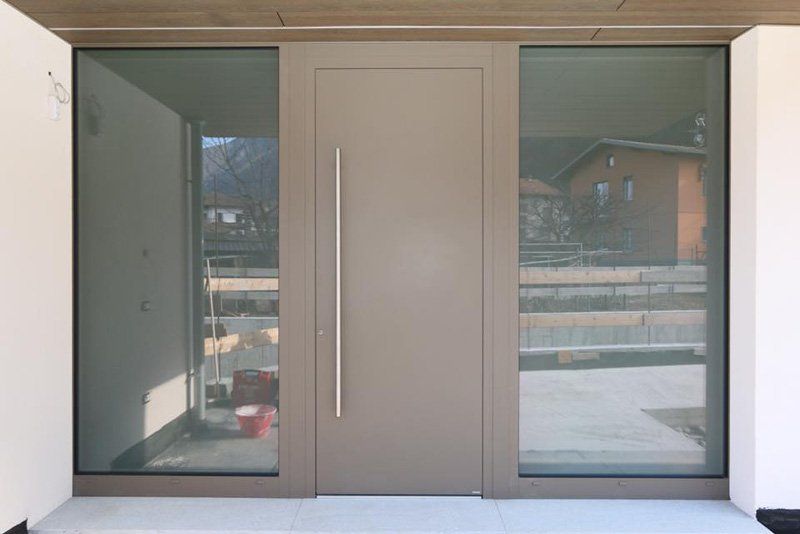 portone d'ingresso blindato