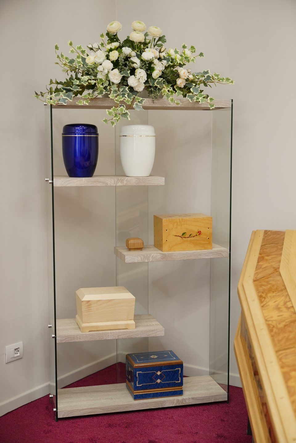 Cinerary urns for cremation