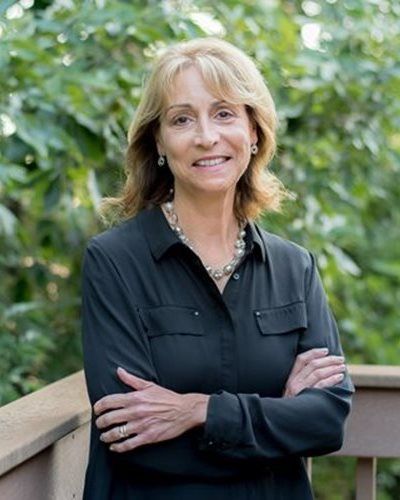 Dr. Jennifer Richard, Pediatrician, Pediatric Associates of Mt Carmel