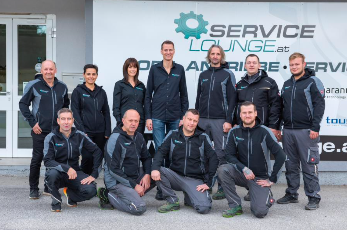 ServiceLounge Team