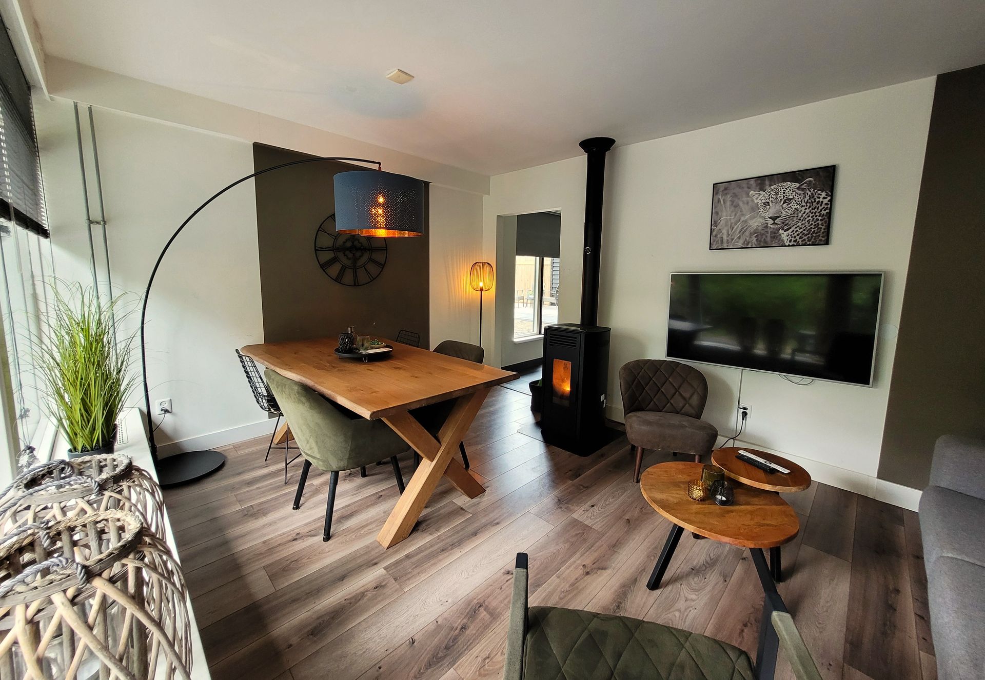 Woonkamer | Pelletkachel | Zithoek | Eethoek