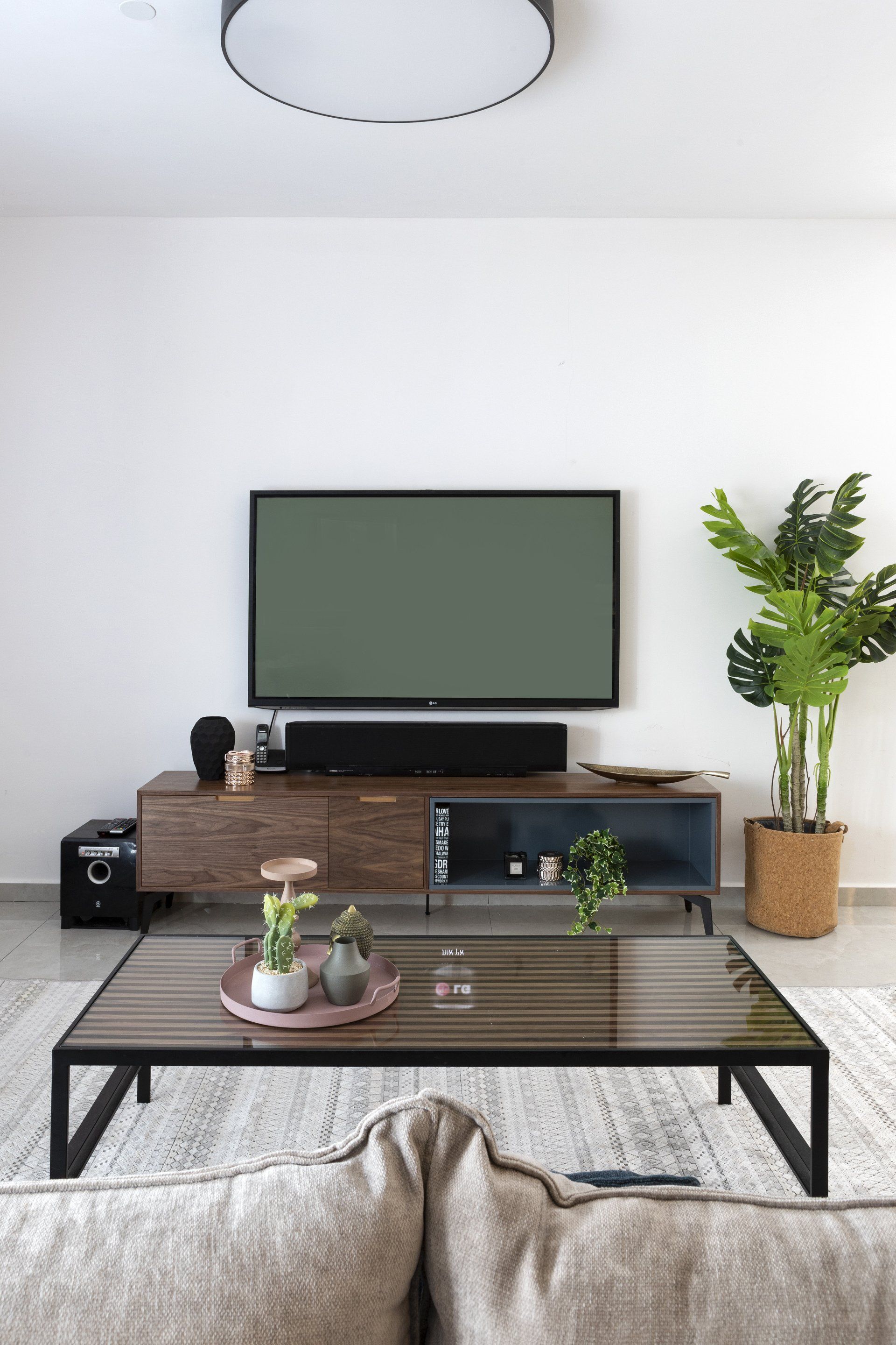 סלון סדירת קבלן שעוצבה ע