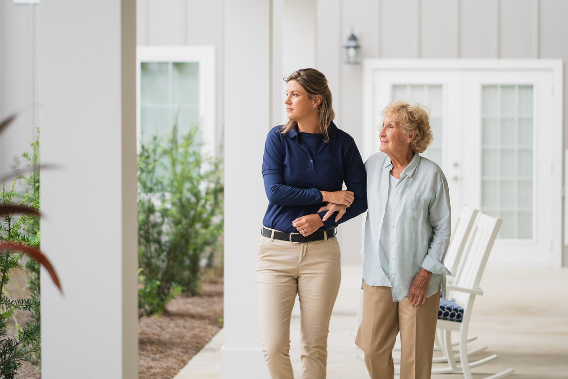 factors-to-consider-when-moving-into-a-senior-living-community