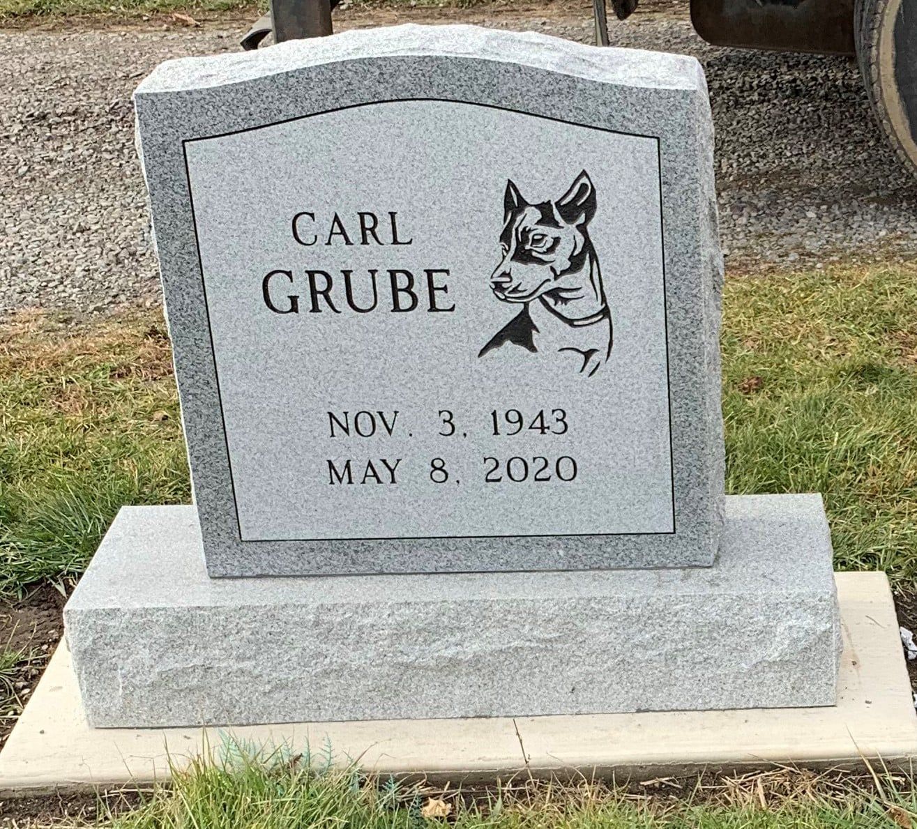 Dog Etching — Bellefontaine, OH — Buckeye Monument